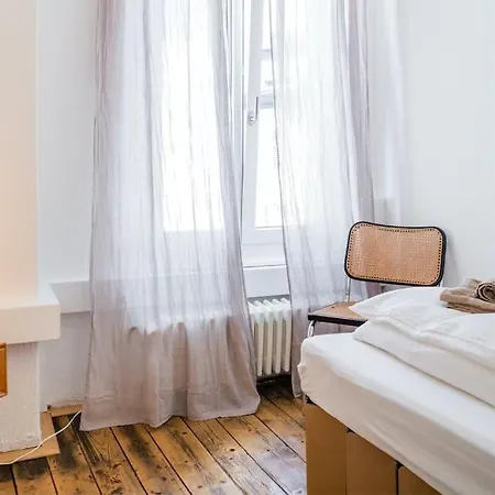 Apartament In Mit Dachterrasse // Langstrasse